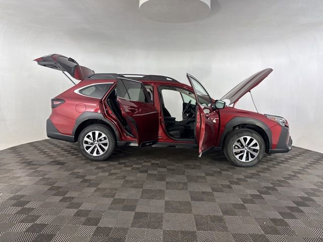 Used 2025 Subaru Outback Premium w/ Popular Package #1A image 16