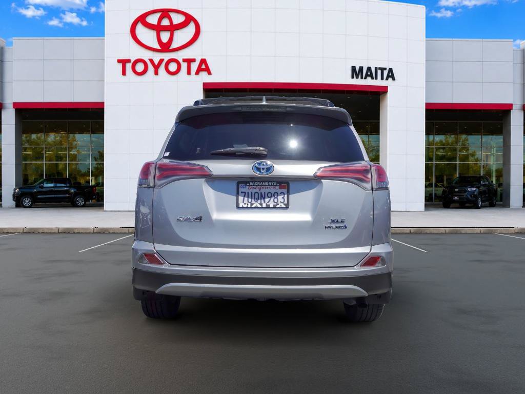 Certified 2017 Toyota RAV4 XLE w/ Cargo Management Package AWD/4WD image 5