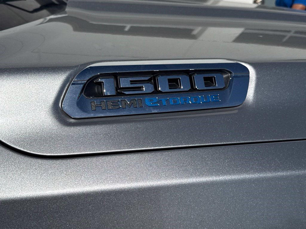 Used 2022 RAM 1500 Big Horn AWD/4WD image 5