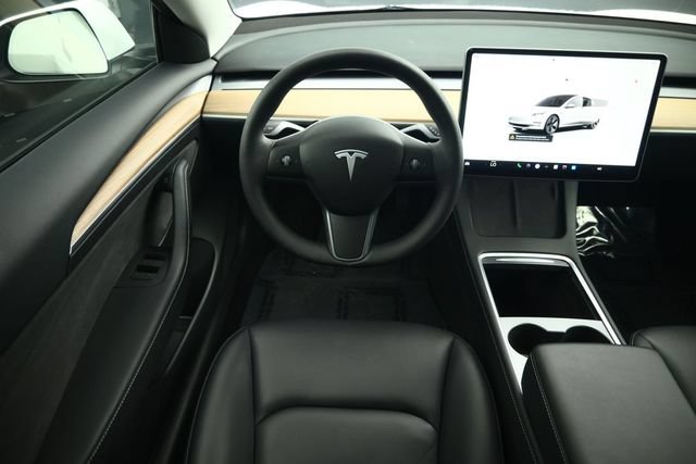 Used 2023 Tesla Model 3 Standard Range RWD image 5