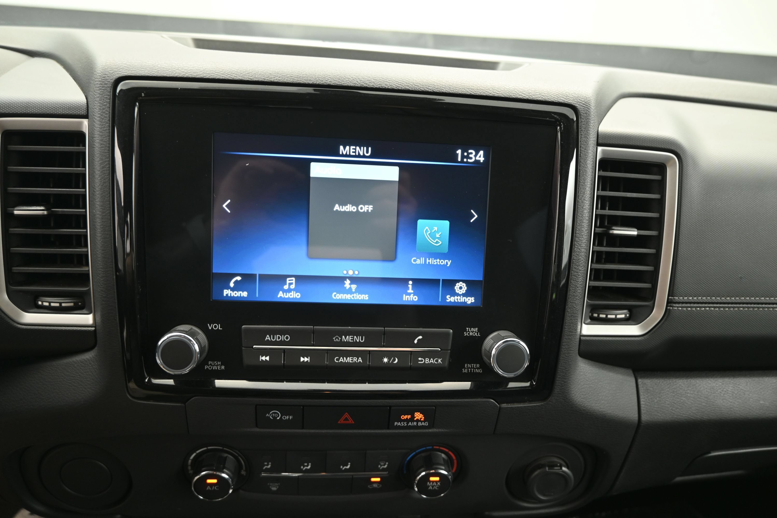 Used 2024 Nissan Frontier SV RWD image 16