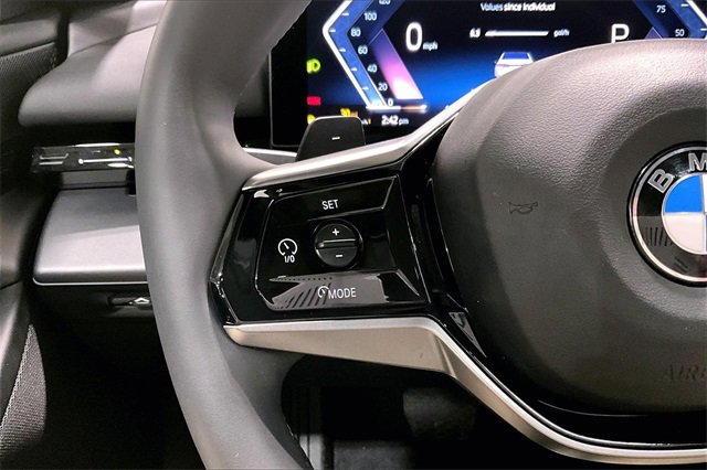 Used 2024 BMW 530i xDrive w/ Convenience Package image 19