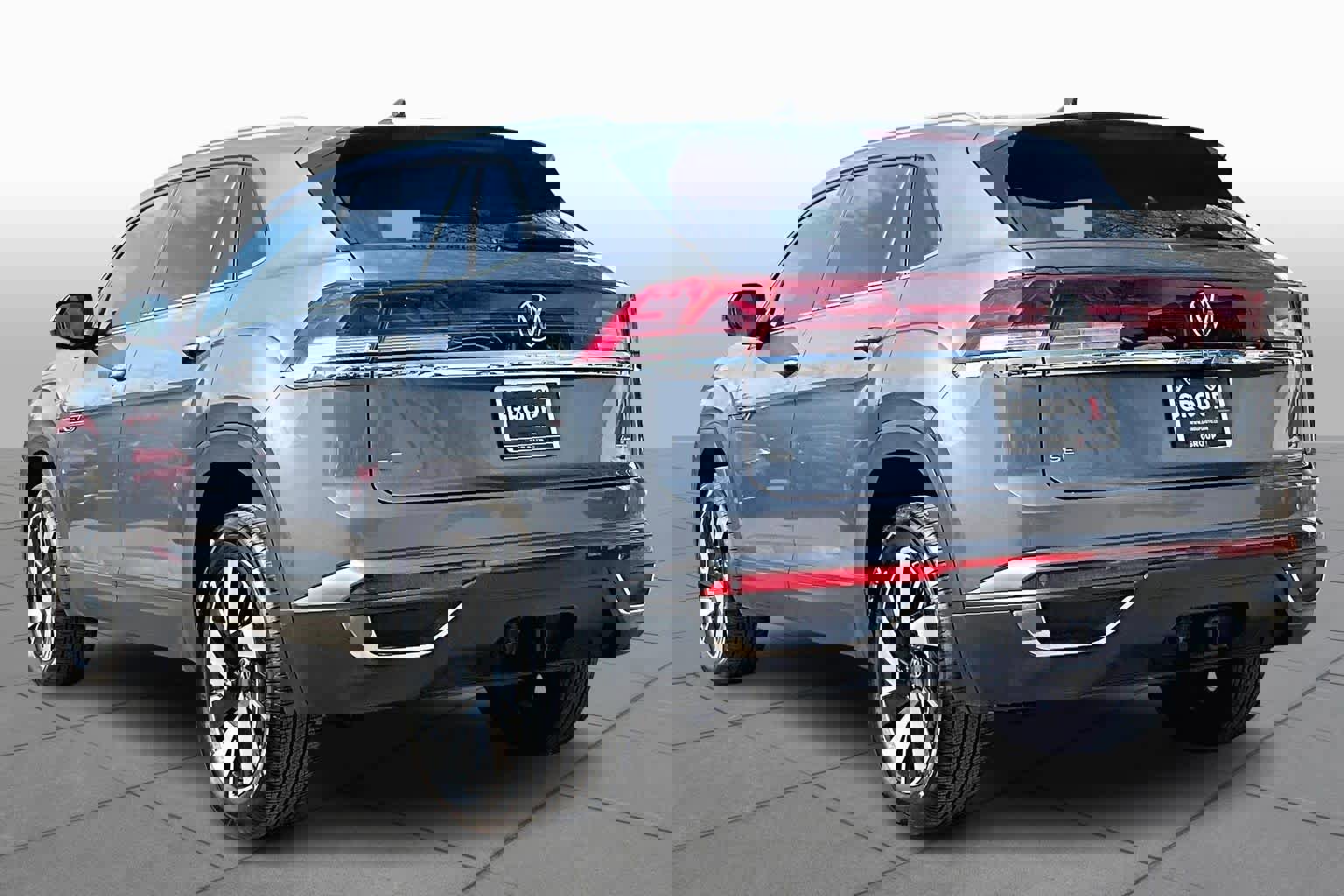 Used 2025 Volkswagen Atlas Cross Sport SE image 11