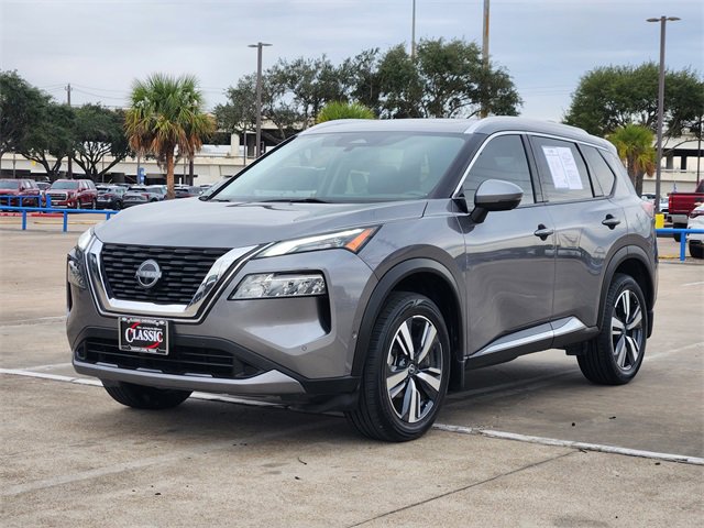 Used 2023 Nissan Rogue SL w/ SL Premium Package image 3