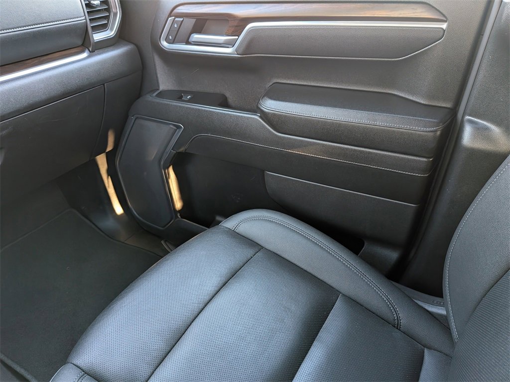 Used 2025 GMC Sierra 1500 SLT image 19