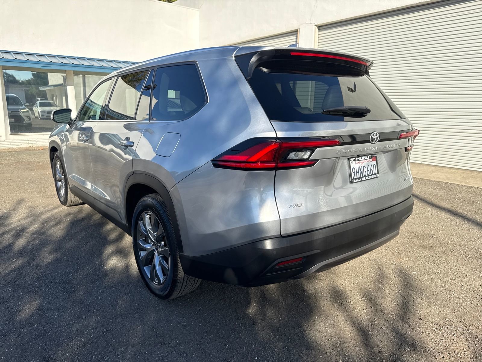 Used 2024 Toyota Grand Highlander Limited image 3