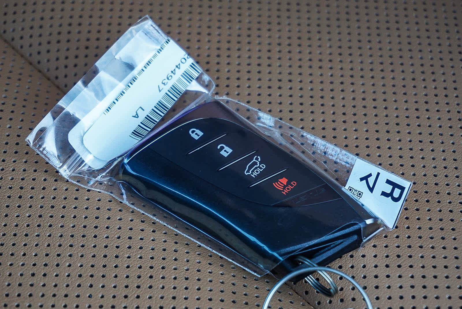 New 2026 Lexus RX 450h AWD image 42