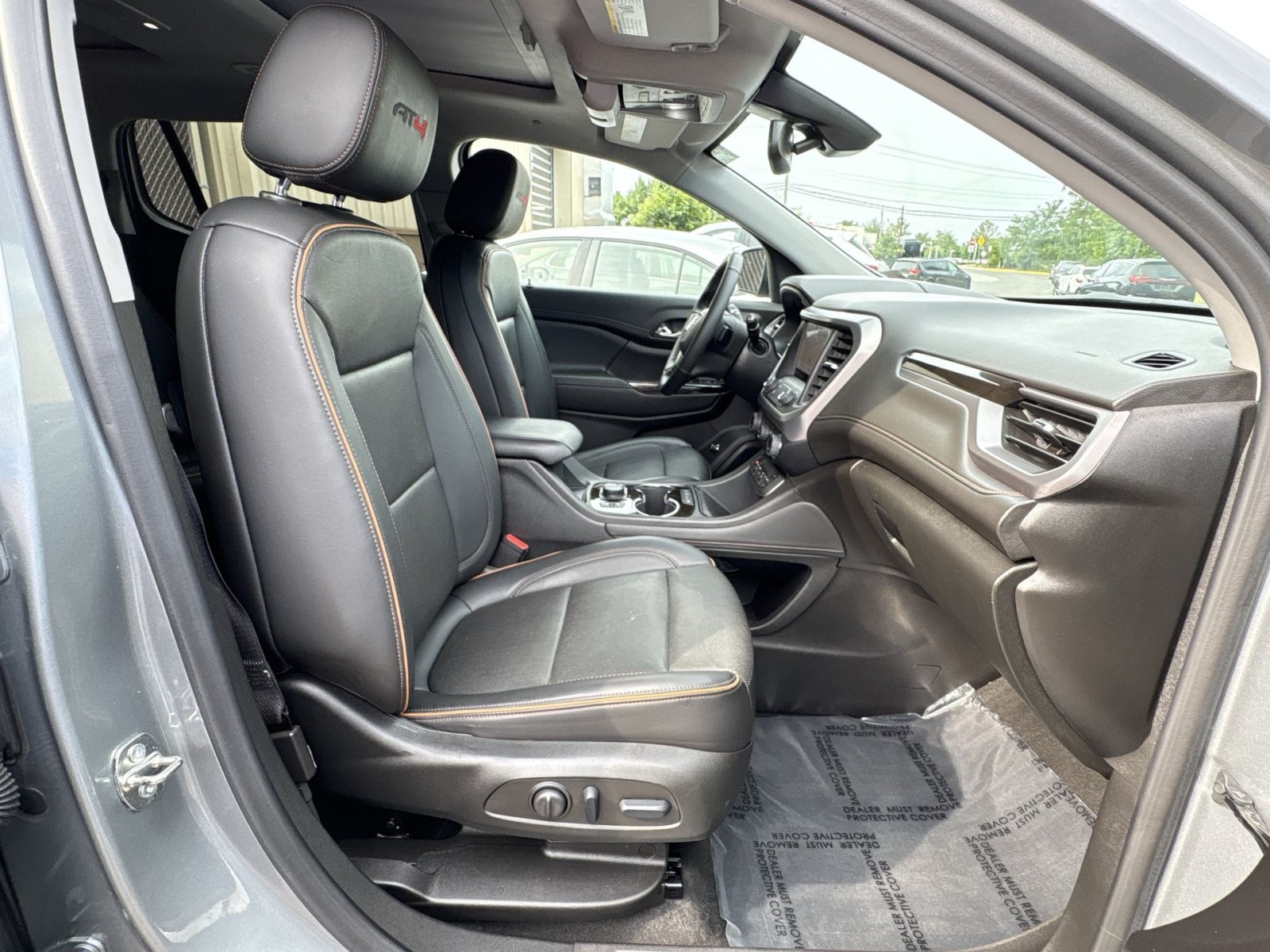 Used 2023 GMC Acadia AT4 w/ Technology Package AWD/4WD image 27