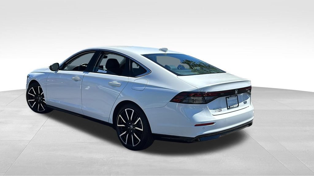 Used 2025 Honda Accord Touring image 5