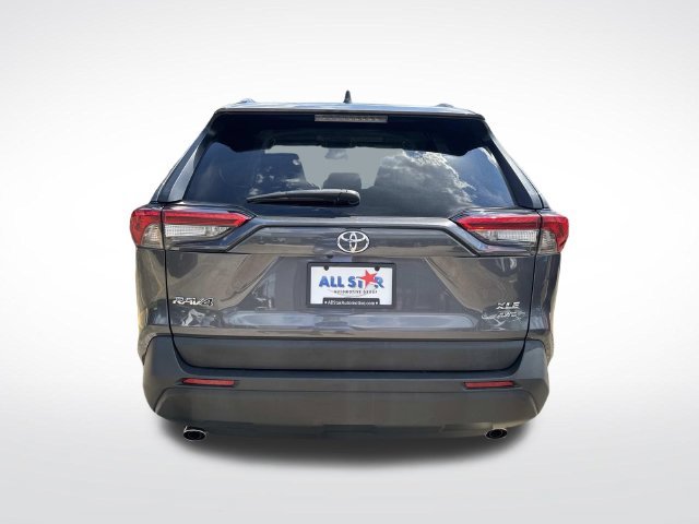 Used 2022 Toyota RAV4 XLE AWD/4WD image 8