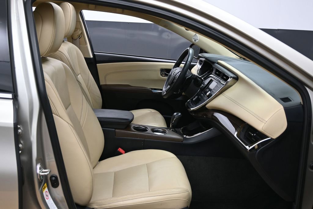 Used 2014 Toyota Avalon Limited image 35