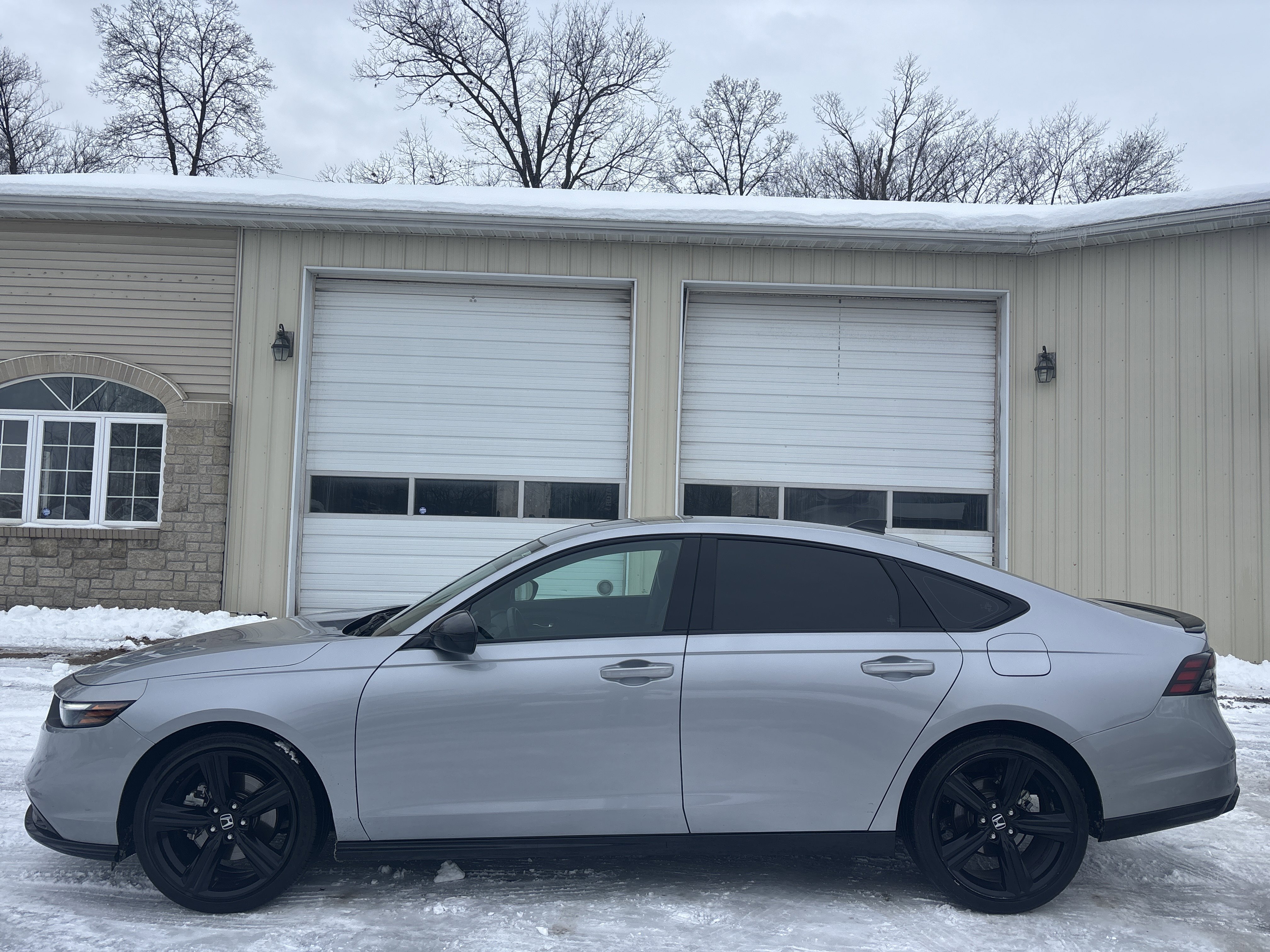 Used 2023 Honda Accord Sport image 9