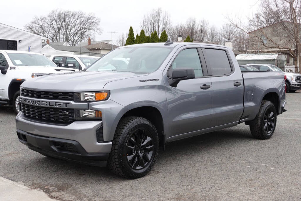 Used 2021 Chevrolet Silverado 1500 Custom w/ LPO, Dark Essentials Package AWD/4WD image 2