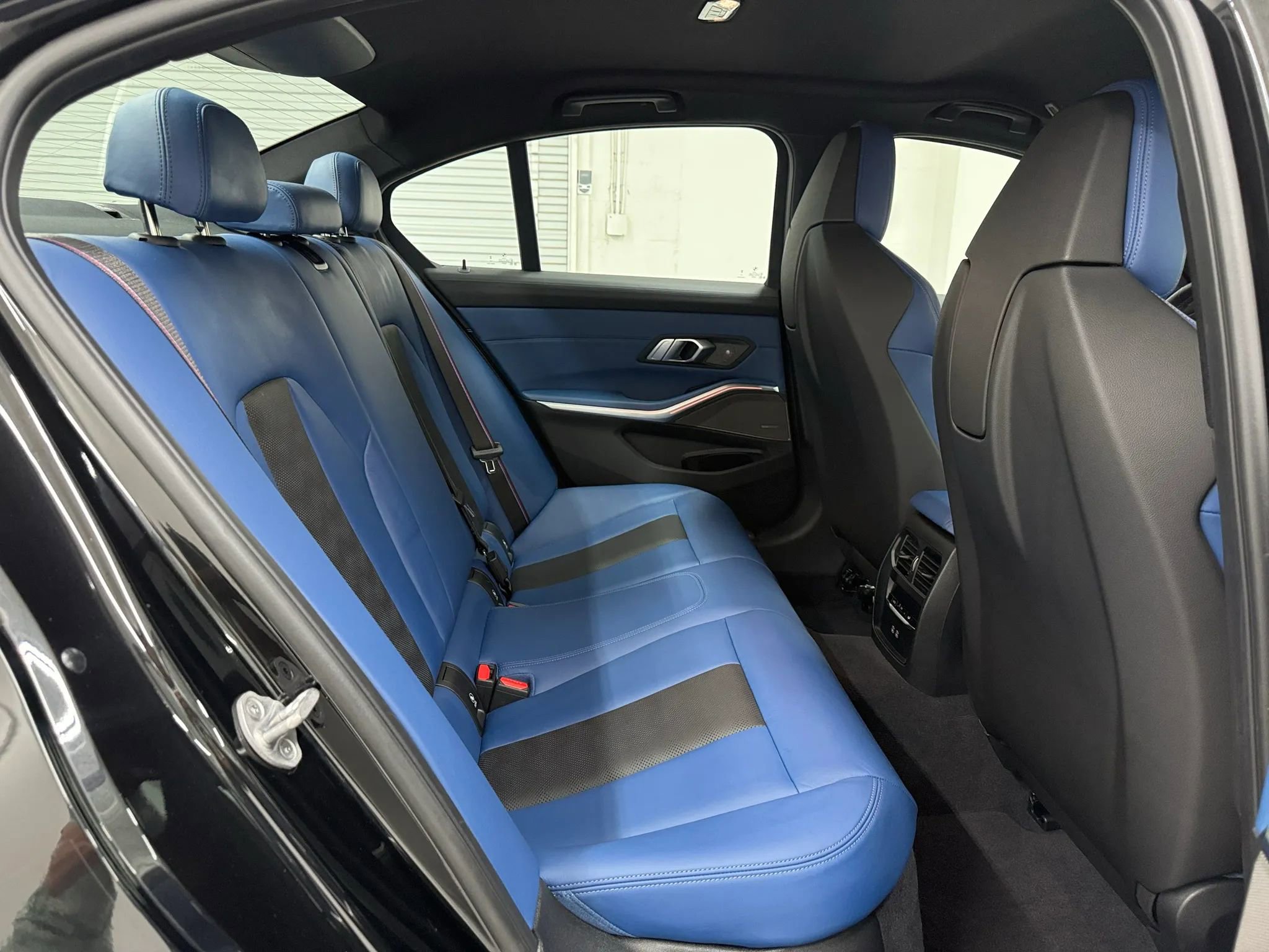 Used 2025 BMW M3 w/ Executive Package RWD image 14