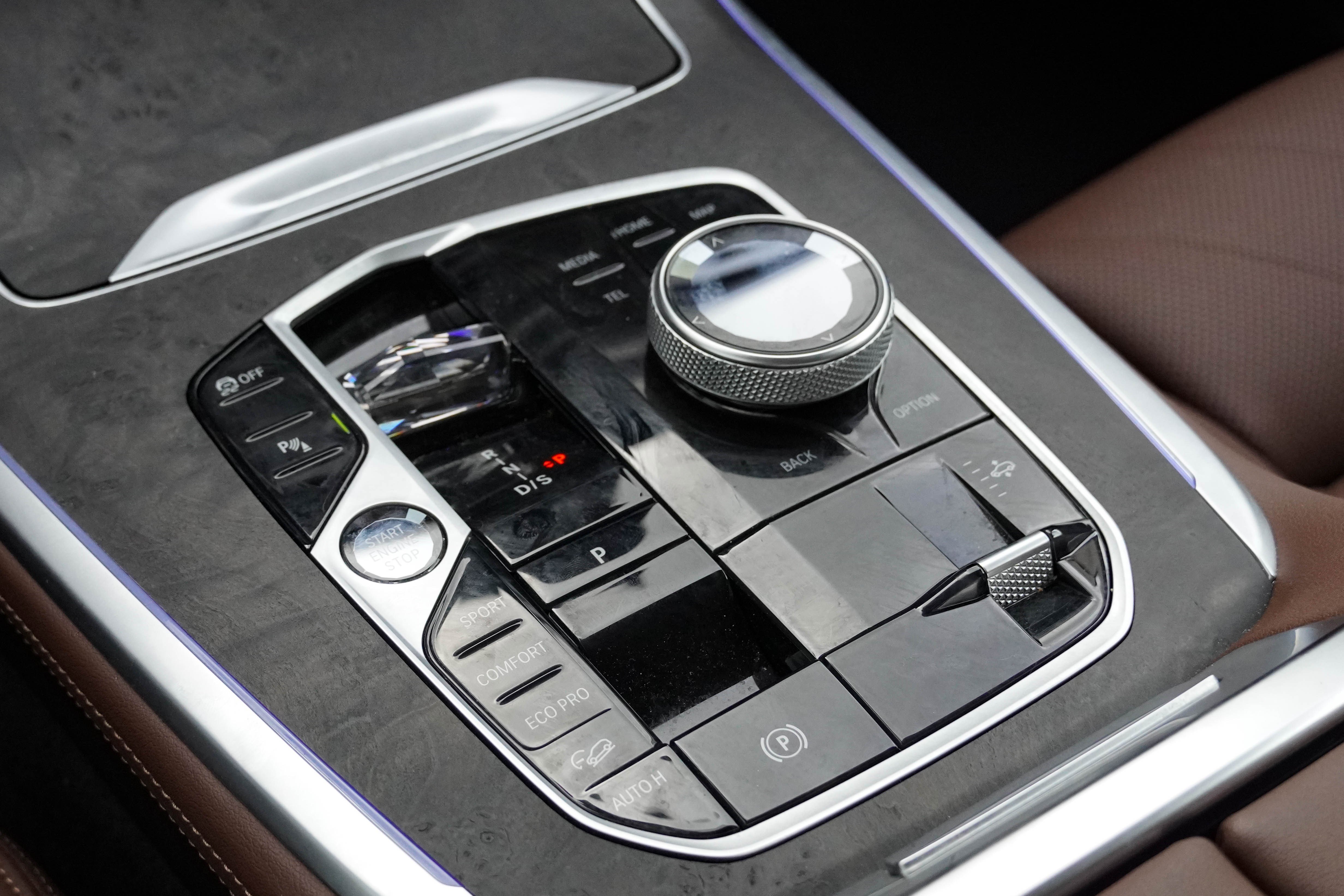 Certified 2024 BMW X7 xDrive40i w/ Premium Package image 29