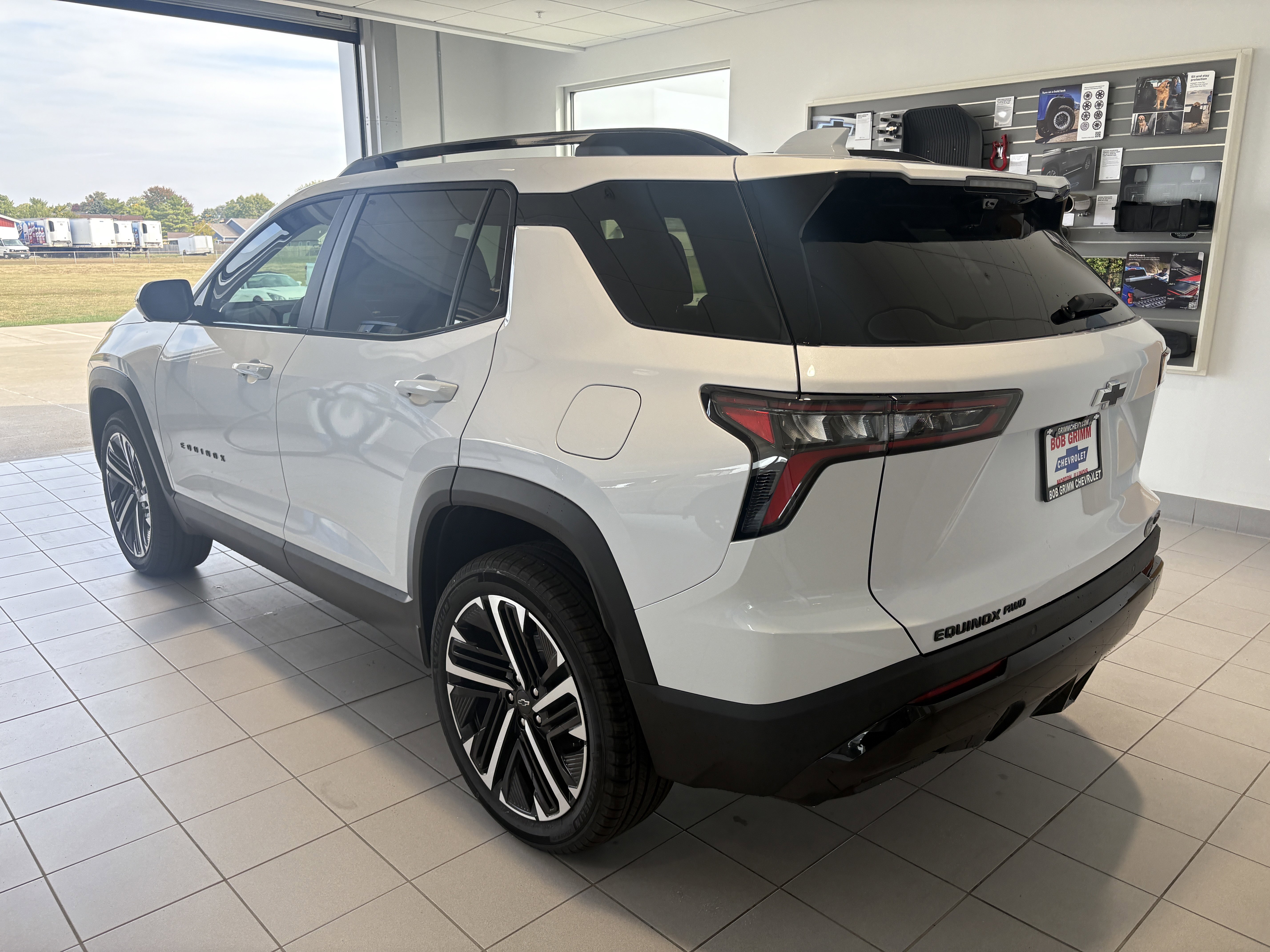 New 2026 Chevrolet Equinox RS w/ Convenience Package III image 3