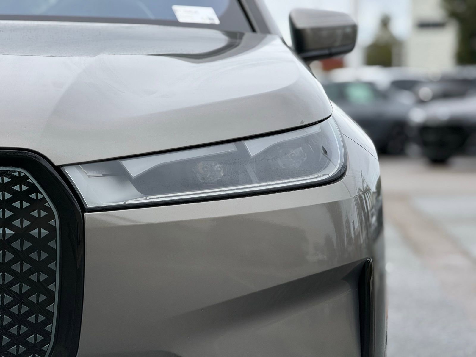 Used 2024 BMW iX xDrive50 w/ Radiant Heating Package image 13