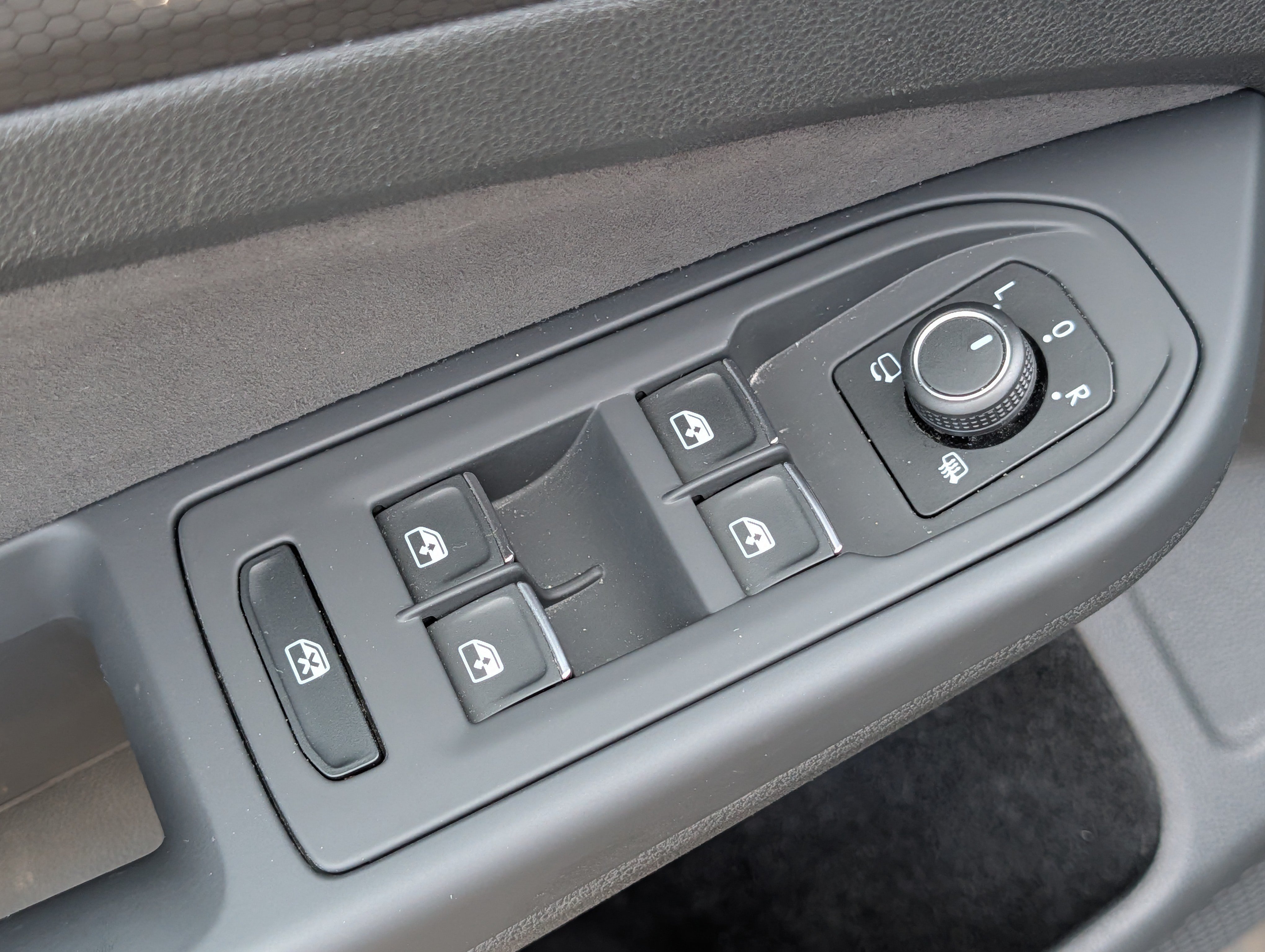 Certified 2024 Volkswagen GTI S FWD image 19