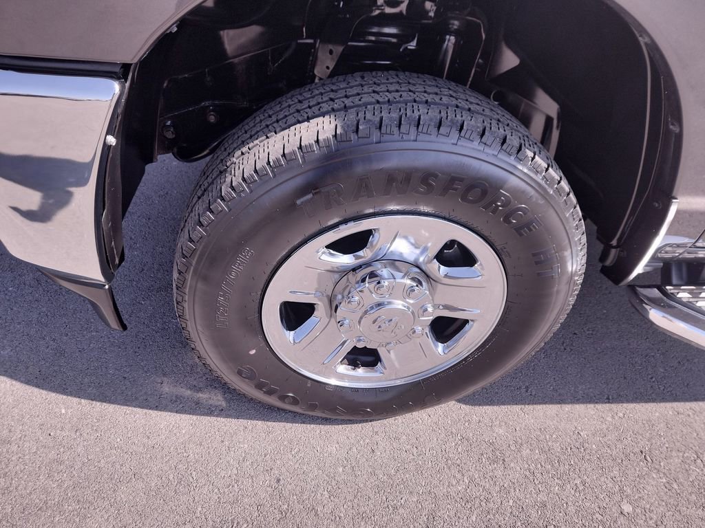 Used 2024 RAM 3500 Tradesman w/ Chrome Appearance Group image 10