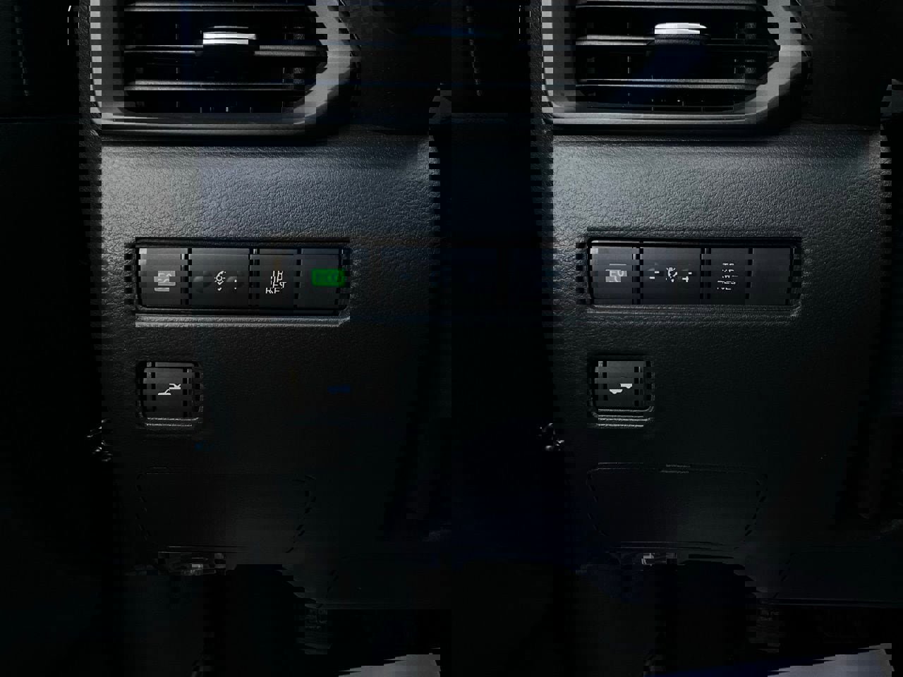 Used 2025 Nissan Sentra S image 20