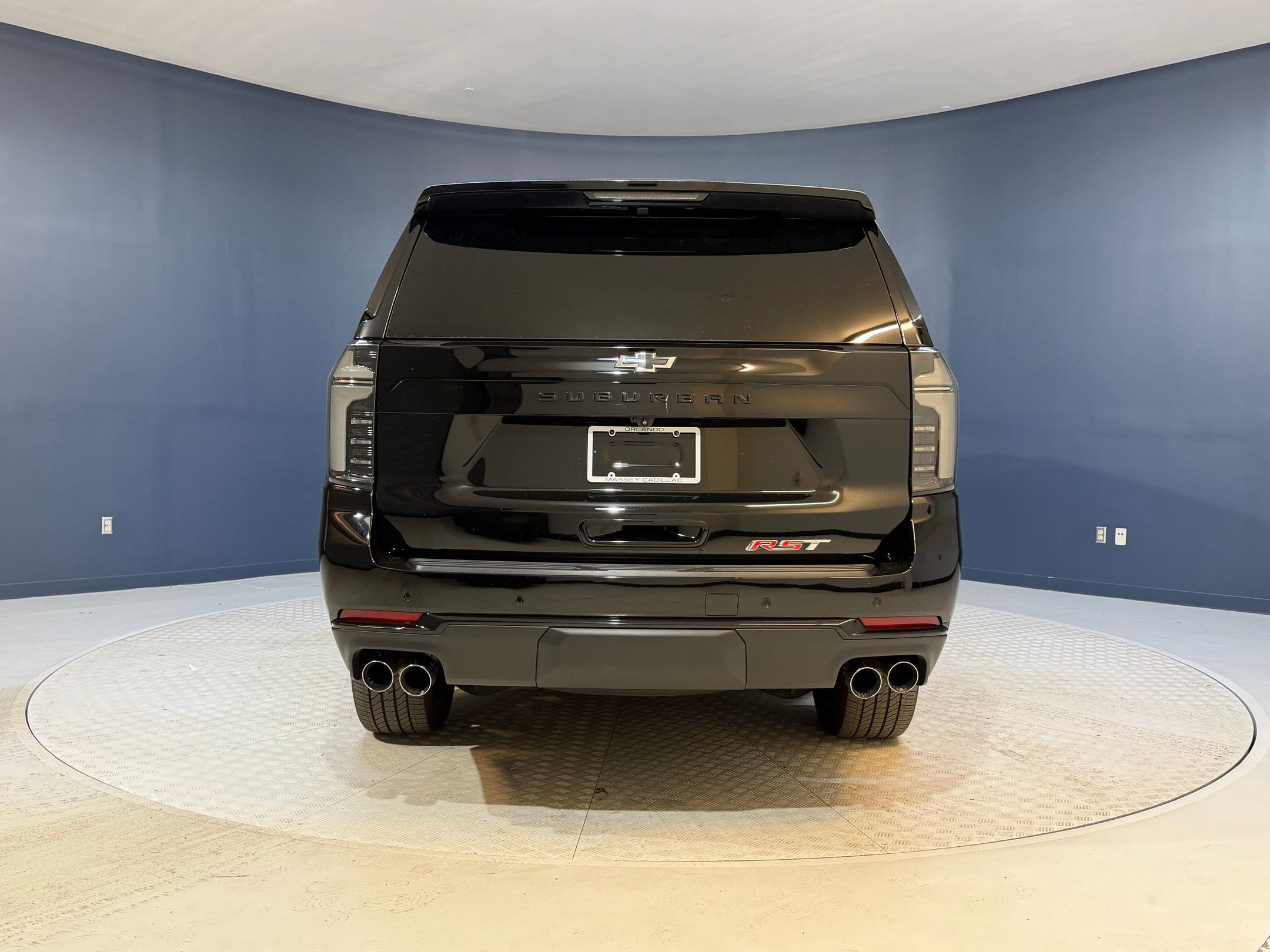 Used 2025 Chevrolet Suburban RST w/ Comfort Package image 10