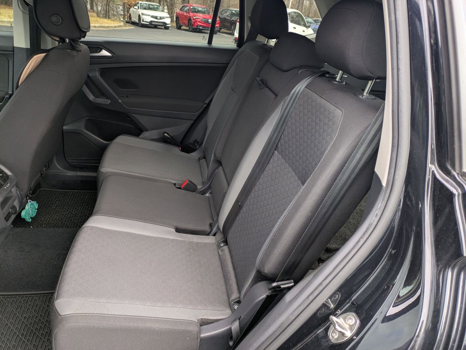 Used 2020 Volkswagen Tiguan S image 22