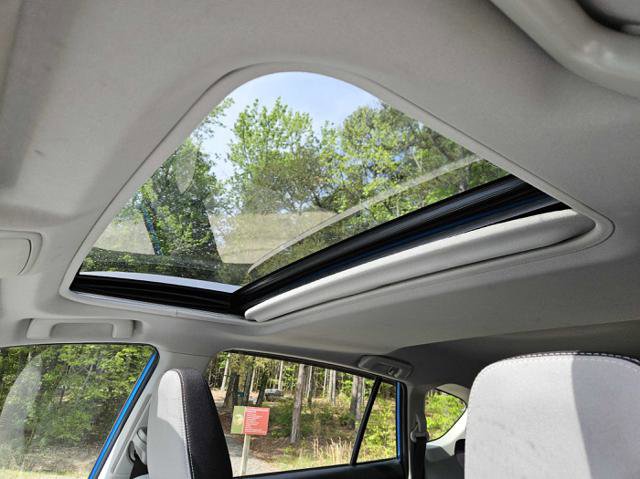 Used 2017 Toyota RAV4 XLE image 18