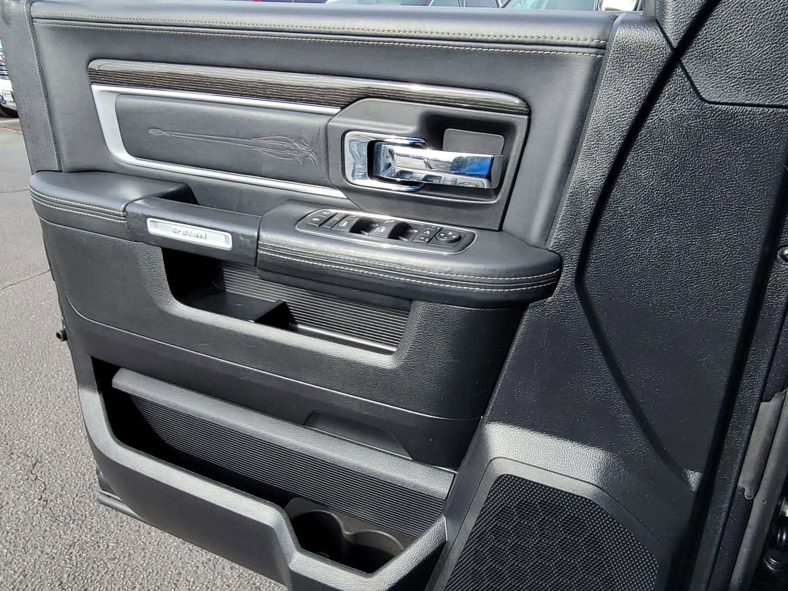 Used 2016 RAM 1500 Limited image 7