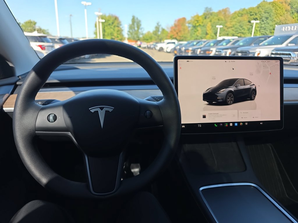 Used 2024 Tesla Model Y Long Range AWD/4WD image 22
