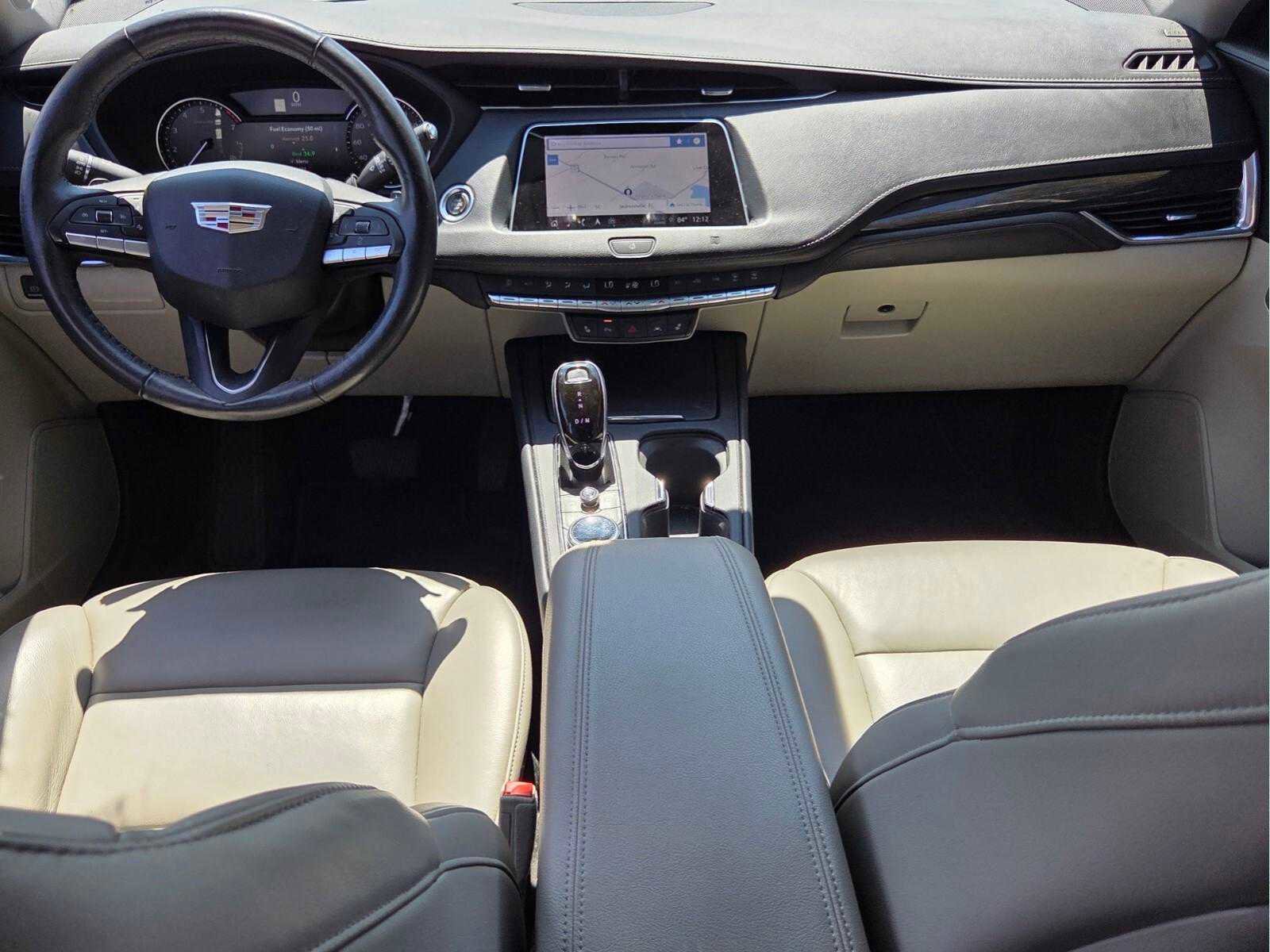 Used 2021 Cadillac XT4 Premium Luxury w/ Cold Weather Package image 10