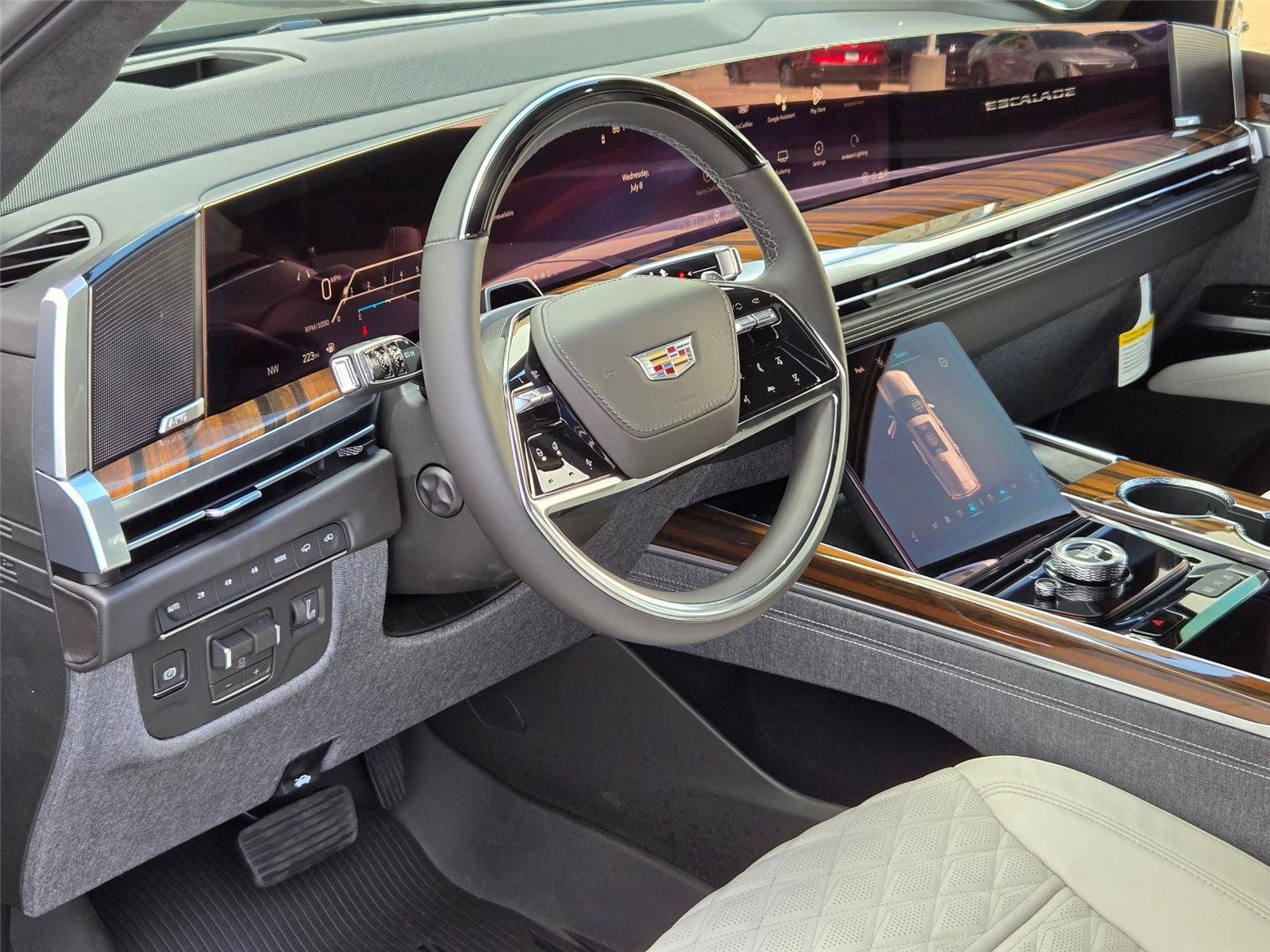 New 2026 Cadillac Escalade Platinum Sport w/ LPO, ONYX Package AWD/4WD image 10