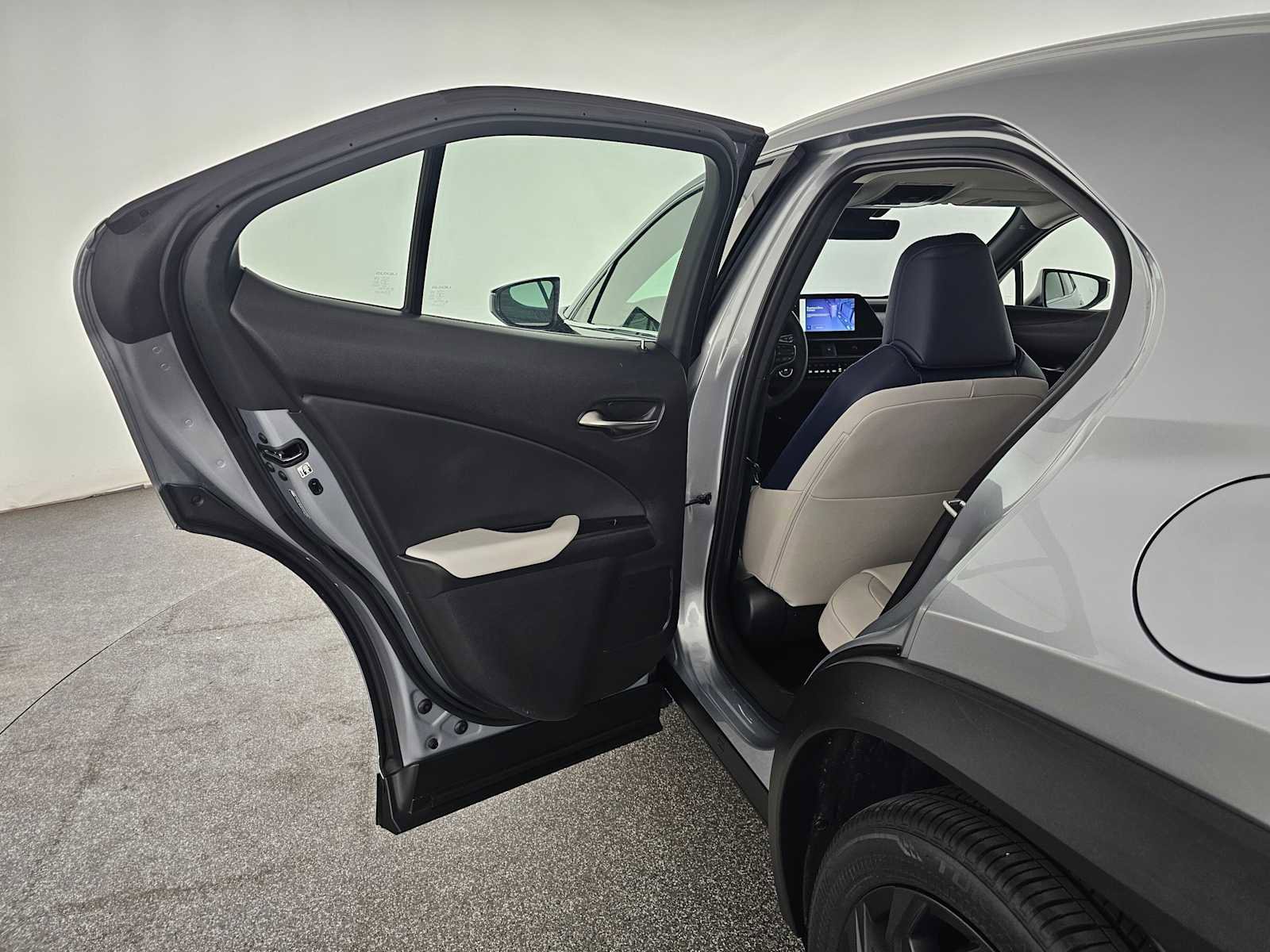 Certified 2025 Lexus UX 300h UX300h w/ Accessory Package (Z2) image 15