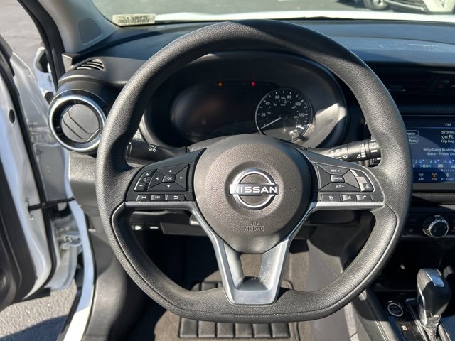 Used 2024 Nissan Kicks SV image 17