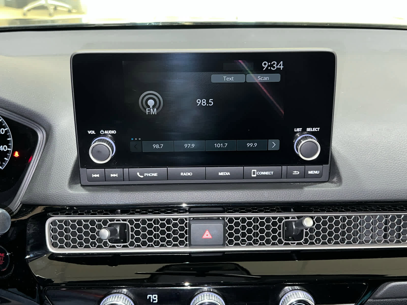 Used 2023 Honda Civic LX image 26