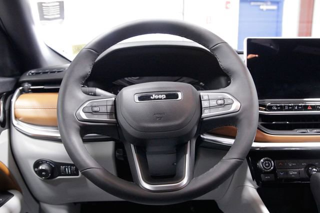 Used 2024 Jeep Compass Limited AWD/4WD image 15