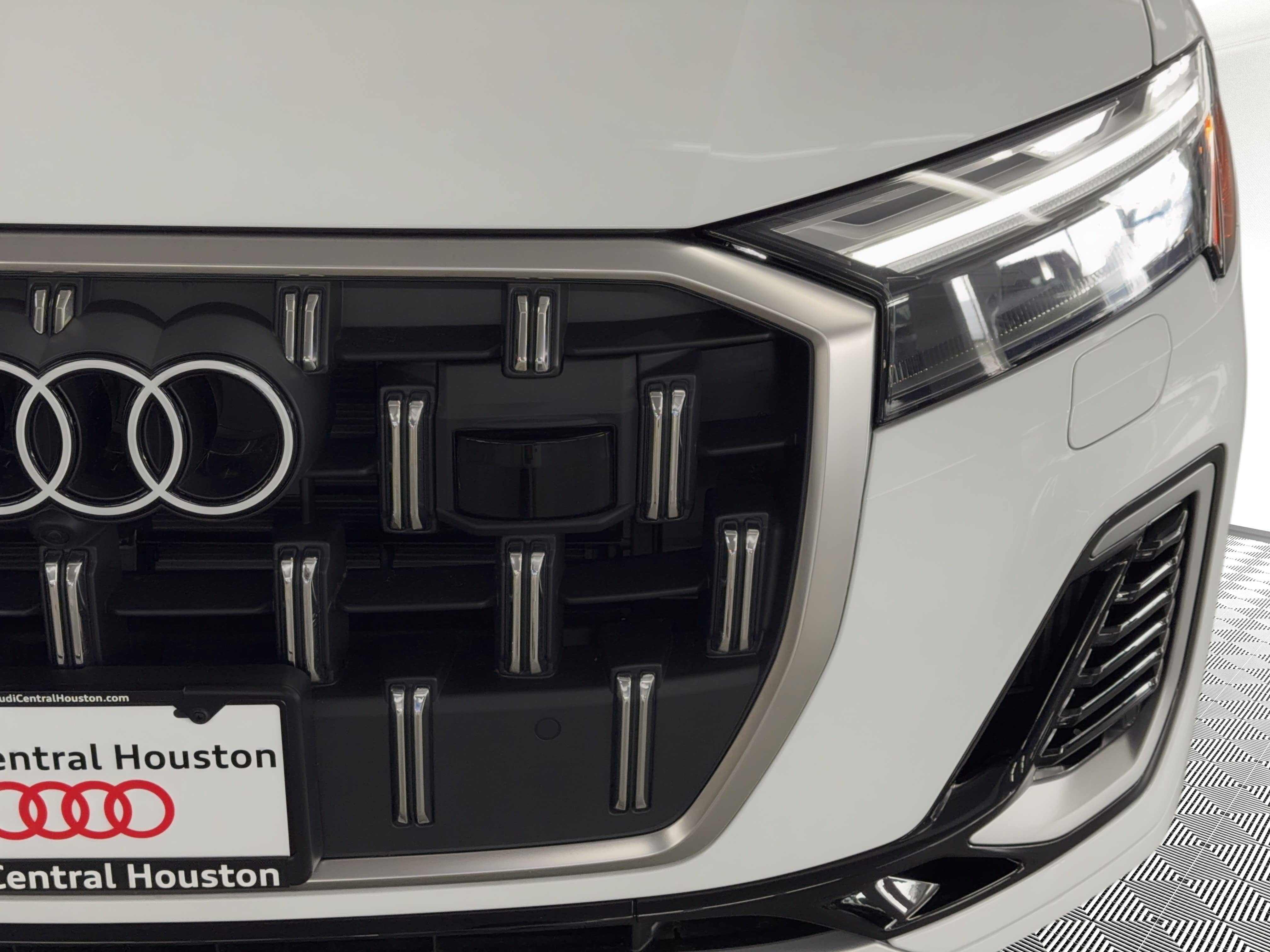 New 2026 Audi Q7 3.0T Premium Plus AWD/4WD image 11