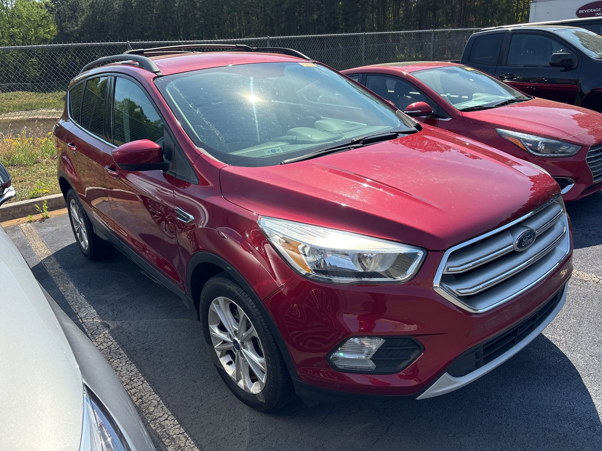 Used 2018 Ford Escape SE image 2