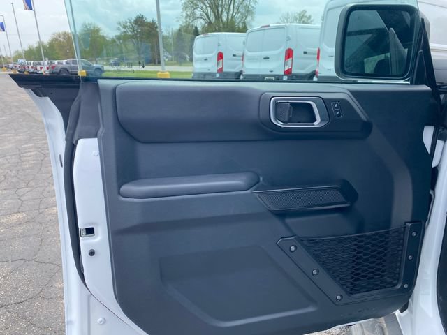 Used 2025 Ford Bronco Outer Banks AWD/4WD image 16
