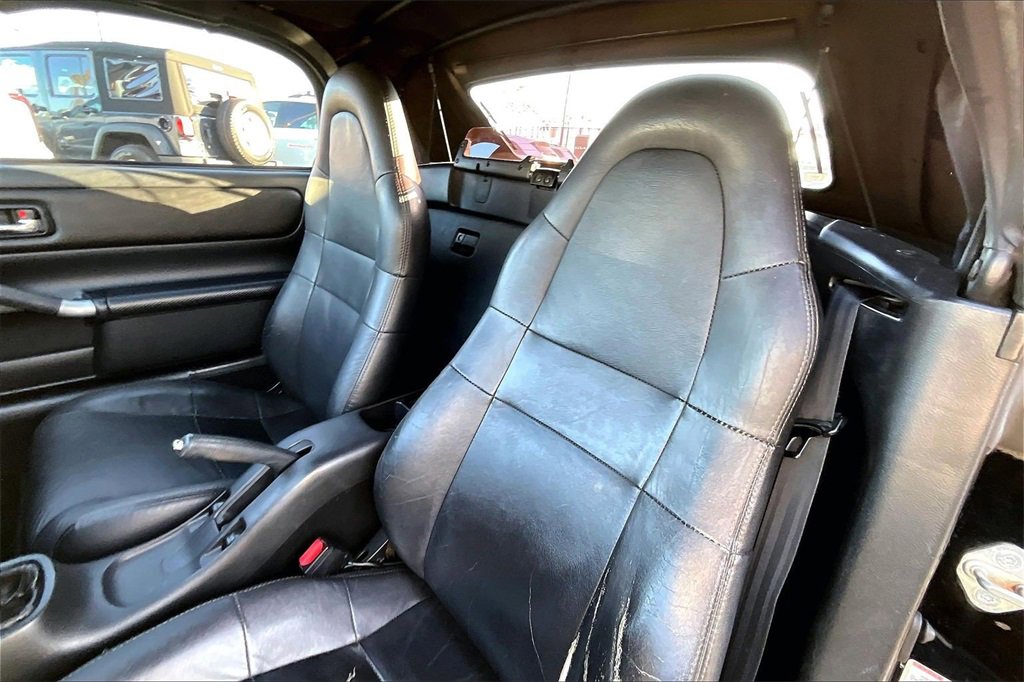 Used 2002 Toyota MR2 image 15