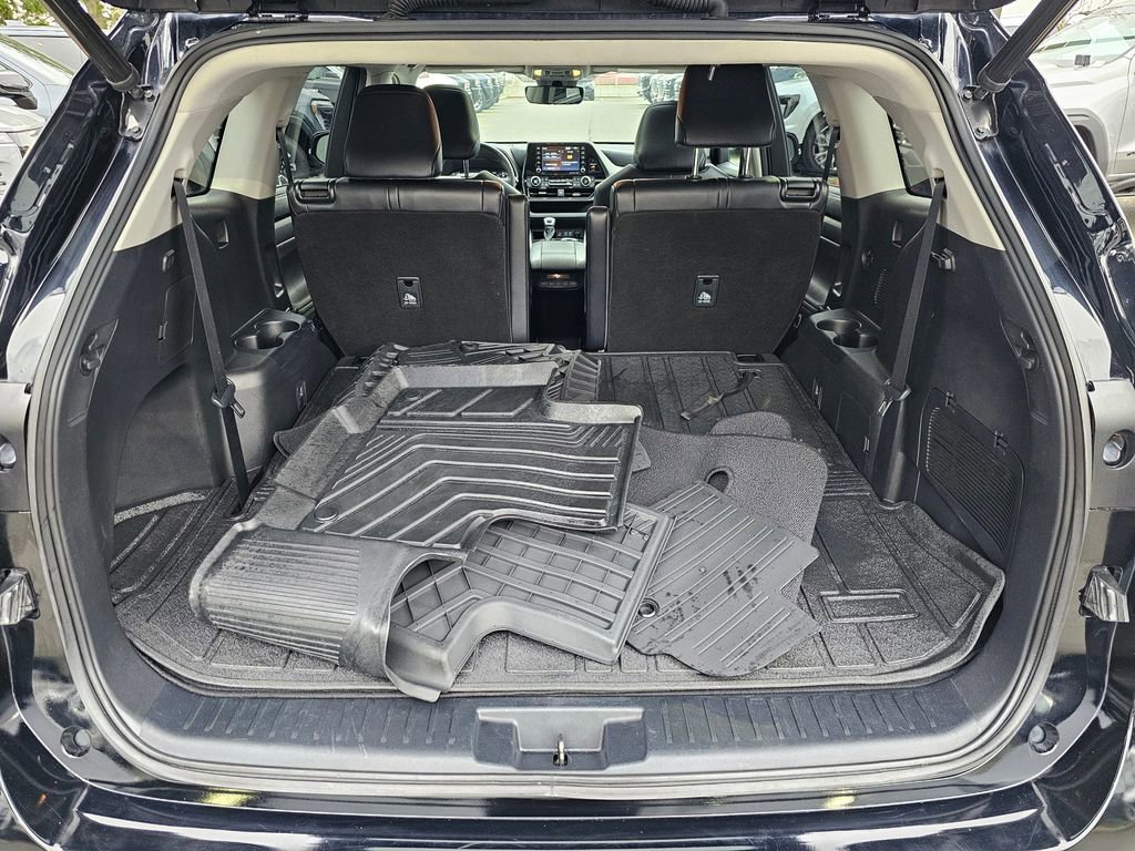 Used 2022 Toyota Highlander XLE image 52