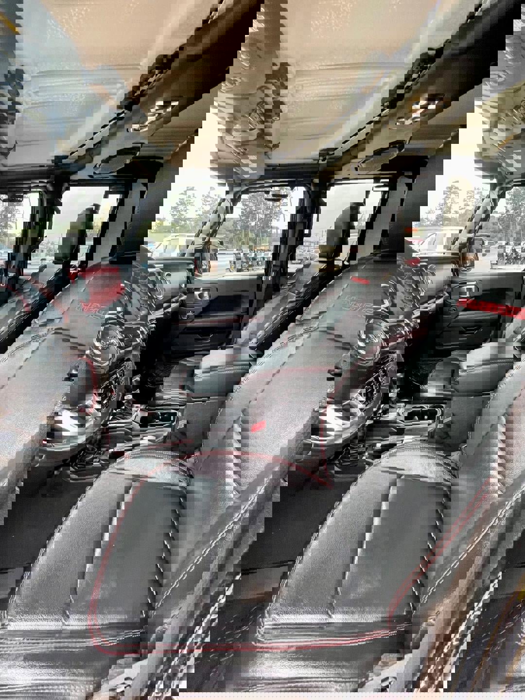 Used 2020 Jeep Gladiator Rubicon image 12