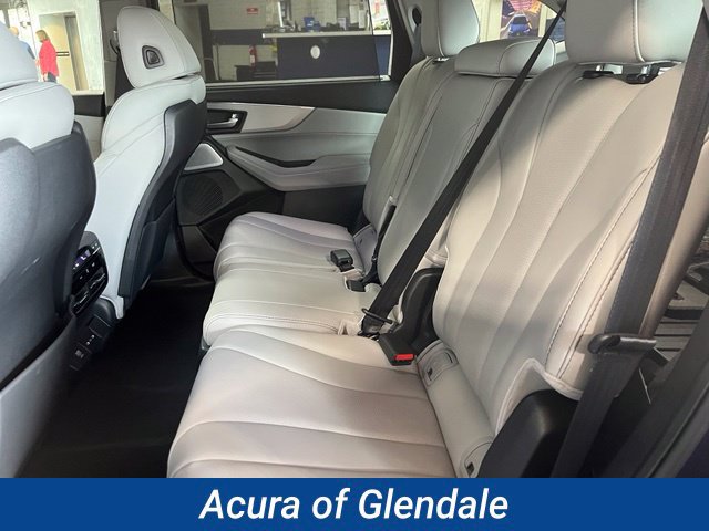 Certified 2026 Acura MDX w/ Technology Package AWD/4WD image 16