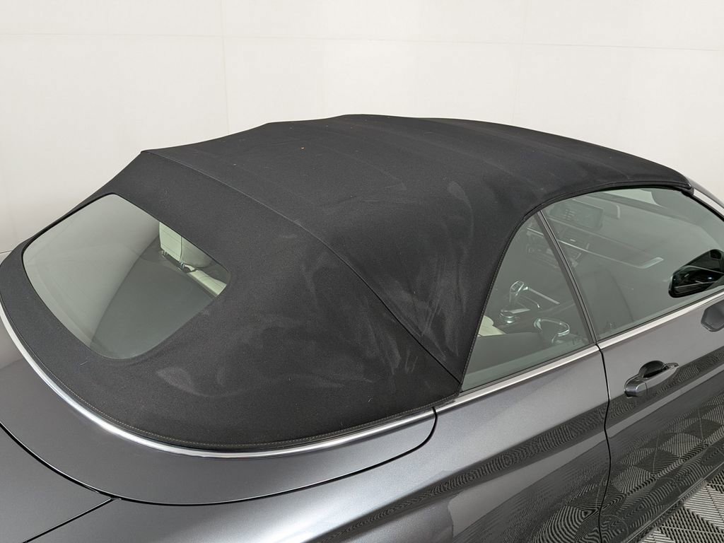 Used 2020 BMW 230i xDrive Convertible w/ Premium Package image 15