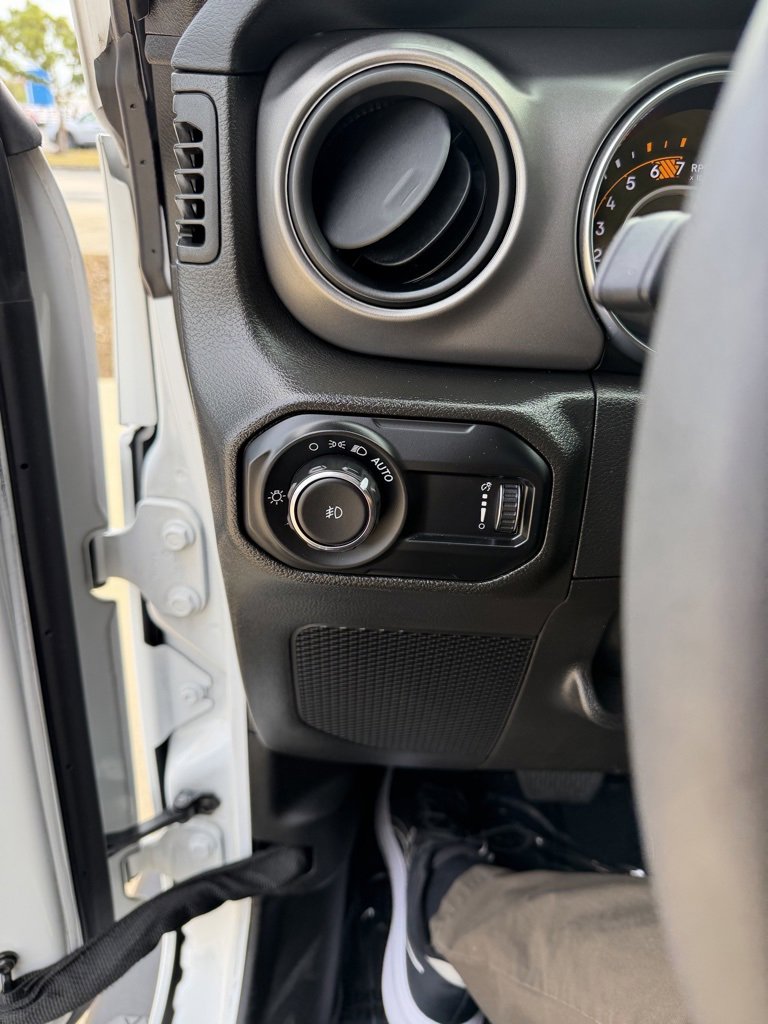 Used 2023 Jeep Wrangler Sport S image 20