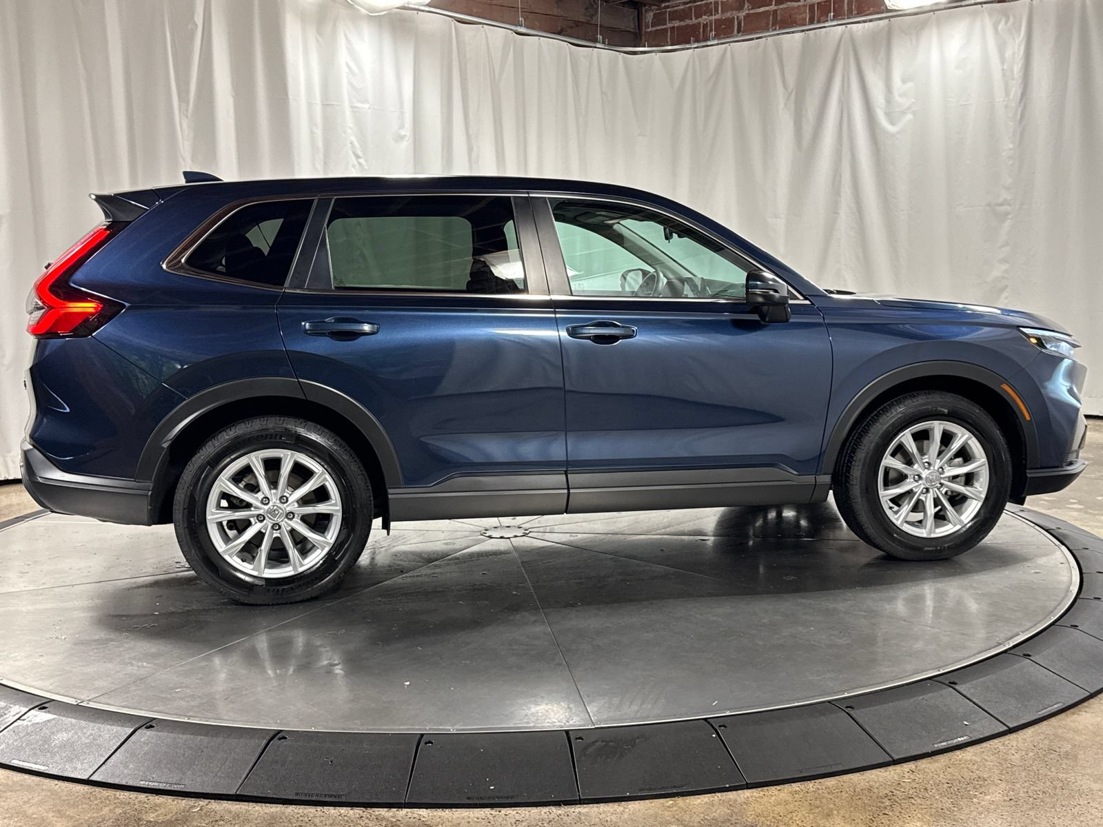 Certified 2024 Honda CR-V EX image 6