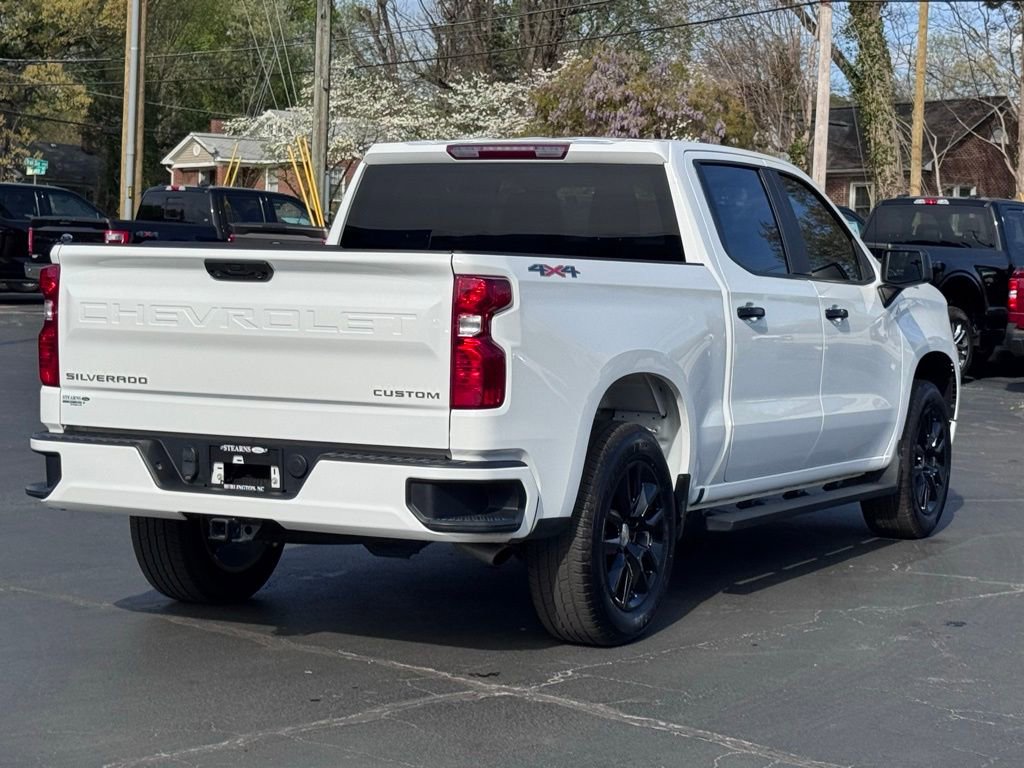 Used 2023 Chevrolet Silverado 1500 Custom image 9