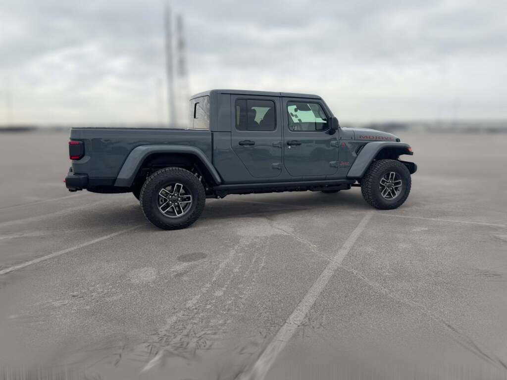 New 2026 Jeep Gladiator Mojave image 13