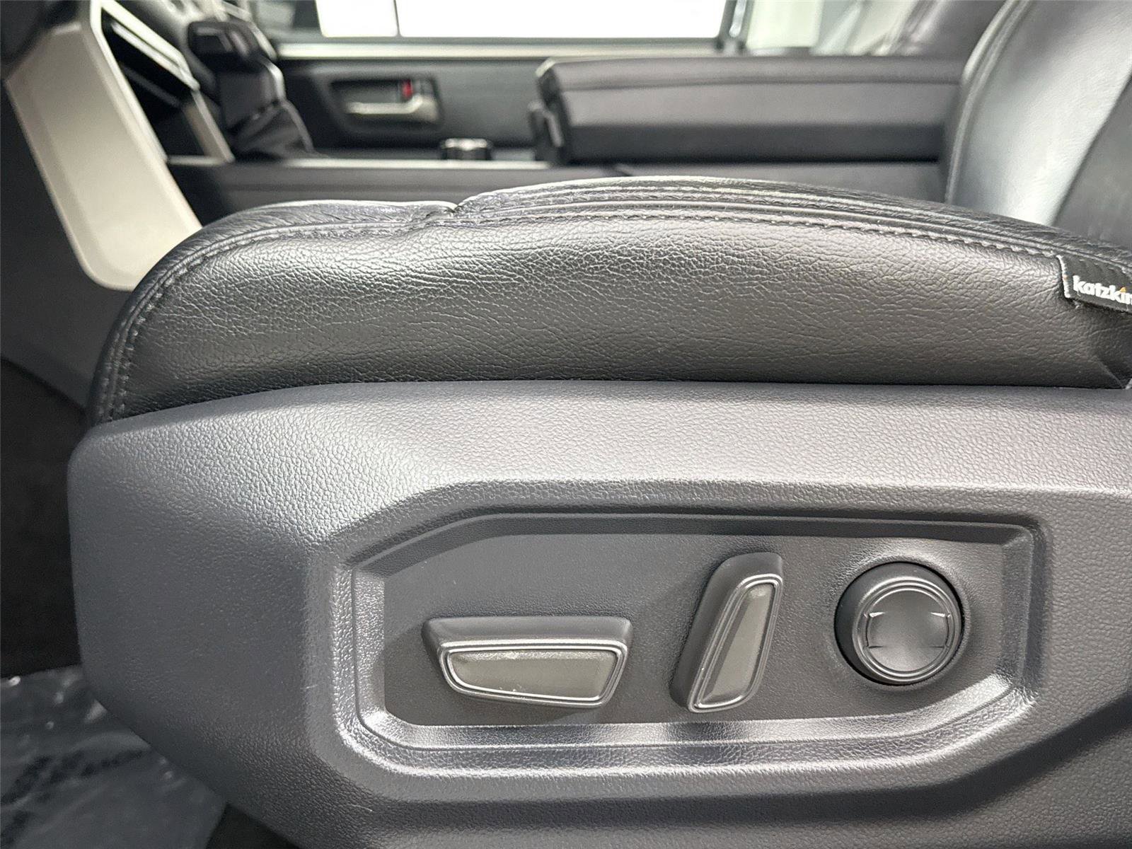 Certified 2024 Toyota Sequoia SR5 image 31