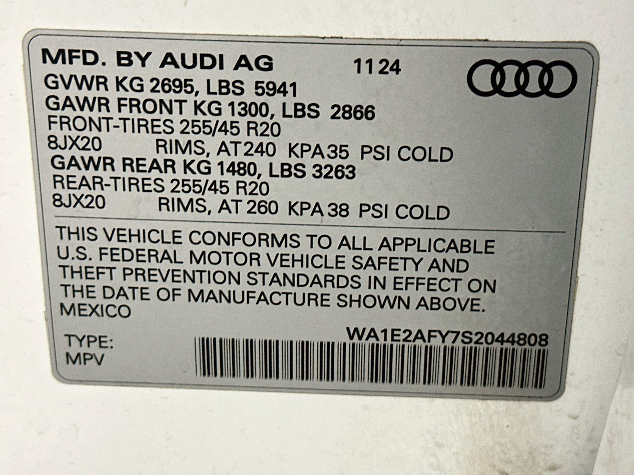Used 2025 Audi Q5 e Premium Plus w/ Premium Plus Package AWD/4WD image 36