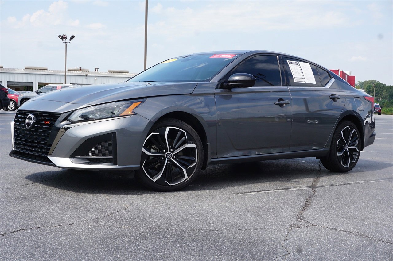 Certified 2024 Nissan Altima 2.5 SR